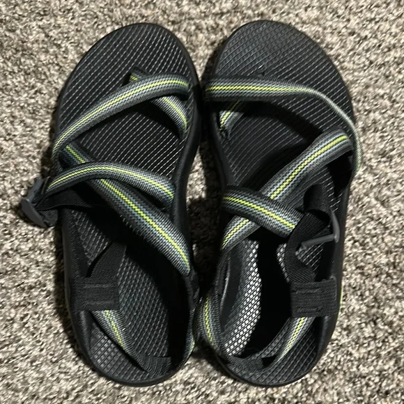 Chaco | Shoes | Black And Green Mens Chaco Sandals | Poshmark display picture 1